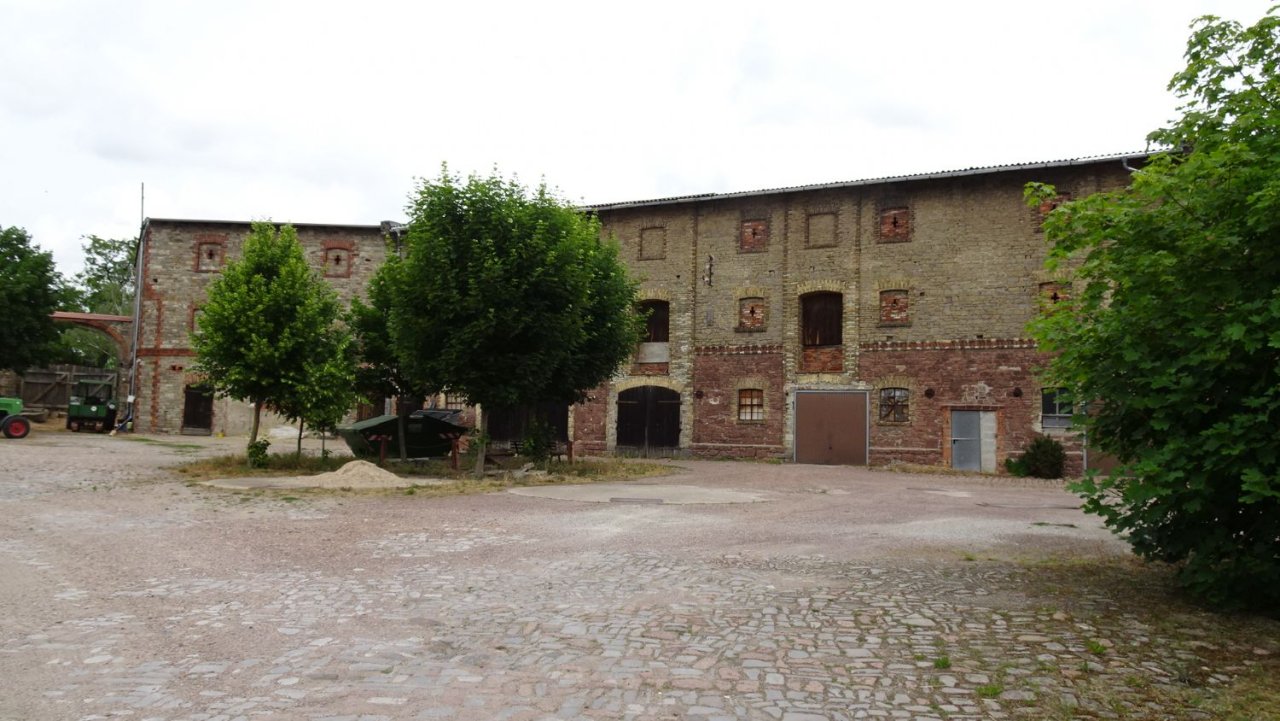 MIETKAUF MÖGLICH! Ehemaliger Gutshof Nh.Köthen, Info auf www.gutshof-kpl.de