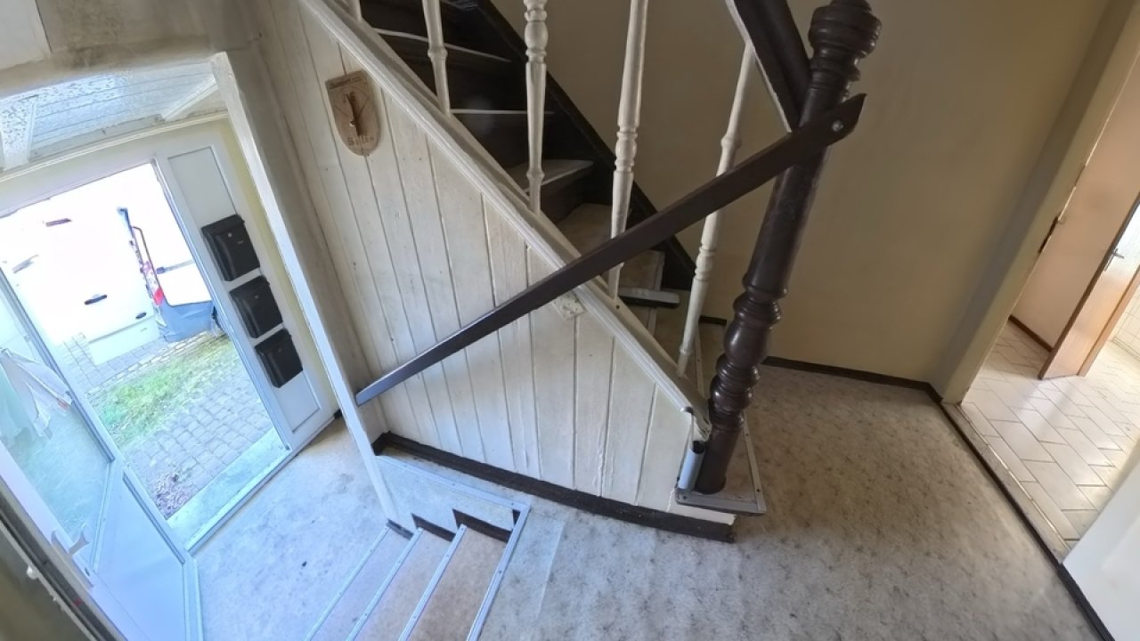 Treppe ins DG Treppe ins DG