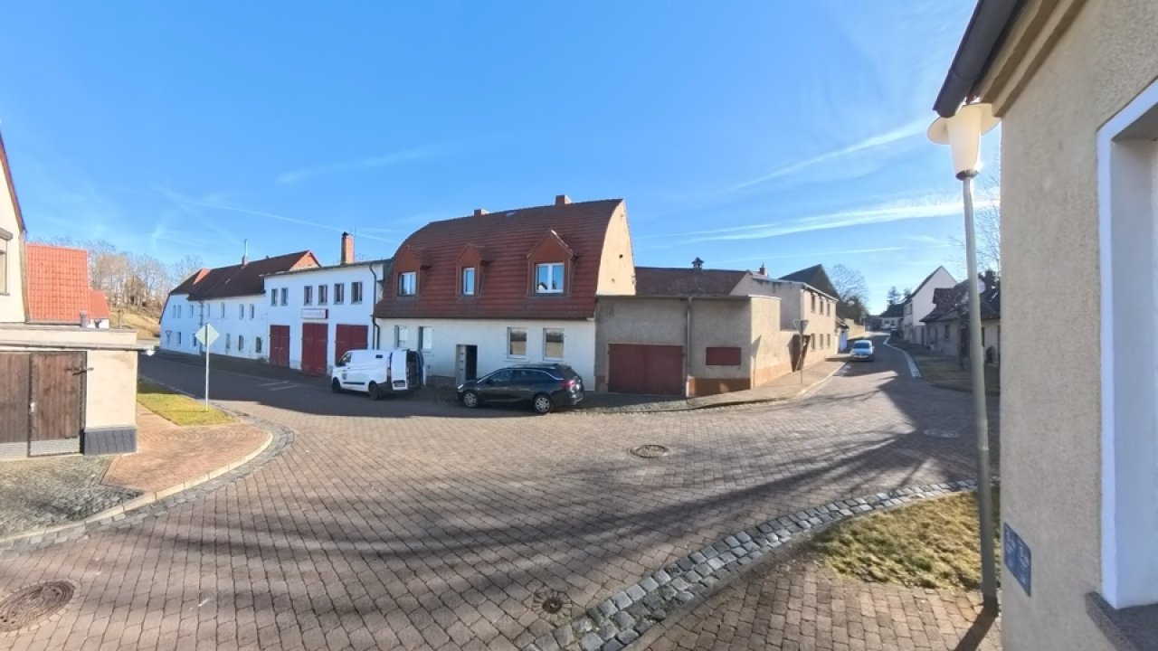 Straßenansicht Straßenansicht